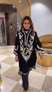 NOUVEAU DESIGNER TOP EN GEORGETTE LOURDE NOIR AVEC IMPRESSION NUMÉRIQUE DUPATTA - Product Image 6