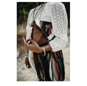 กระเป๋าคลัทช์หนังวัวขนสไตล์ตะวันตกมาใหม่ - Product Image 2