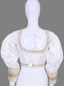 Collection indienne pakistanaise Trendy Blouse légère en soie Milan avec col en V pour porter des vêtements ethniques exclusifs Blouse de mariée - Product Image 5