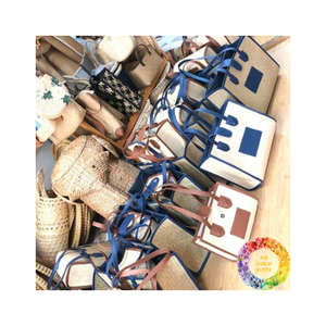 Sac à main en paille durable avec poche intérieure, parfait pour les voyages de vacances et les essentiels quotidiens. - Product Image 2