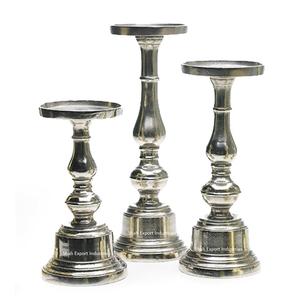 Bougeoir pilier en aluminium nickelé pour salon et pilier de bougie de table fait à la main décoratif de Noël - Product Image 1