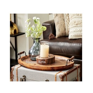 Plateau de service en bois au design classique avec poignée en fer, taille personnalisée, forme ovale, plateau à dessert par Home Arts - Product Image 1