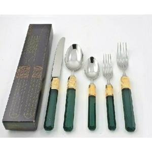 Cuillère de mariage en acier inoxydable de couleur verte et dorée de l'Inde Idéal pour l'utilisation au restaurant Ustensiles de salle à manger de qualité supérieure Articles de vaisselle - Product Image 1