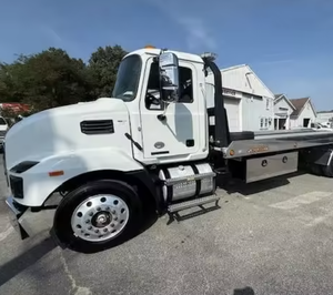 El mejor!! Camión Tractor Diésel de Larga Distancia 6x4 con Cabina Dormitorio para Distribución y Transporte Industrial - Product Image 1