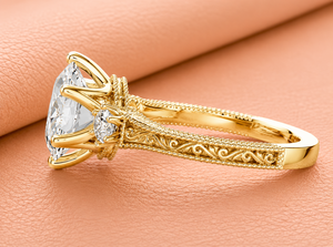 Bague de fiançailles en or jaune avec diamant ovale de laboratoire et diamants latéraux, bijoux de mariée classiques pour femme, certifiée IGI VVS1-VVS2 - Product Image 2