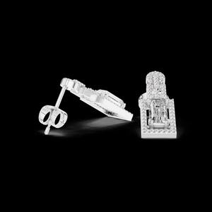 Pendientes Elegantes de Diseño Geométrico con Piedras Centrales Brillantes en Corte Esmeralda, Diseño Cuadrado Moderno, Pendientes de Lujo para Fiestas para Mujer - Product Image 3