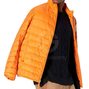 Vestes matelassées en nylon/polyester de style personnalisé avec col montant, logo frontal, respirantes, écologiques, manches longues pour hommes, vente en gros - Product Image 3