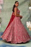 Hermoso Lehenga Choli de Último Diseño con Material de Seda, Bordado con Hilos, Trabajo de Codificación y Lentejuelas