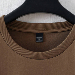 เสื้อยืดคอกลมทรงสลิมฟิตสำหรับผู้ชาย ผ้ากันฝุ่น ป้องกันไฟฟ้าสถิต ระบายอากาศ แห้งเร็ว ผลิตจากผ้าโพลีเอสเตอร์/คอตตอนถัก น้ำหนัก 180 กรัม ดีไซน์เรียบ - Product Image 4