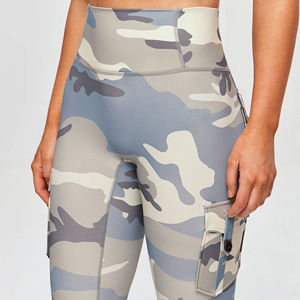 Collants de gymnastique personnalisés taille haute pour femmes Leggings élastiques froissés d'entraînement de poche cargo pour le service OEM de musculation - Product Image 3