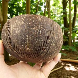 ชามกะลามะพร้าวทำมือจากธรรมชาติ เป็นมิตรกับสิ่งแวดล้อม ใช้ซ้ำได้ เหมาะสำหรับสลัด สมูทตี้ ข้าว ผลไม้ และภาชนะบนโต๊ะอาหาร - Product Image 6