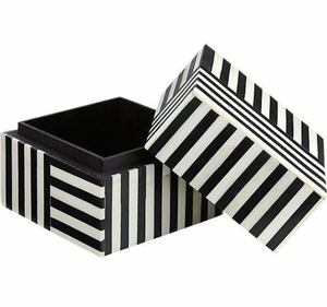 Caja con incrustaciones de resina hecha a mano ecológica para regalo y almacenamiento de joyas-Interior suave con diseño de animales Feng Shui - Product Image 4
