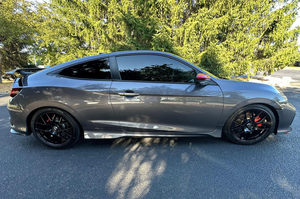 Civic1 Si Sport Performance Compact Coupe 2018 de Segunda Mano de Alta Calidad con Transmisión Manual y Motor de Cuatro Cilindros - Product Image 2