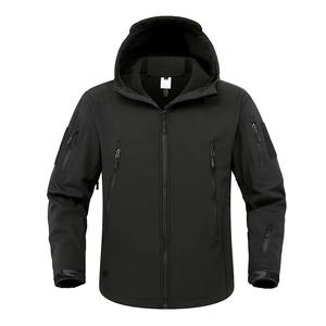 Veste Softshell Homme OEM Élégante à Capuche – Design Urbain Moderne, Coupe-Vent et Résistante à l'Eau – Manteau Tendance pour Trajet Quotidien - Product Image 1