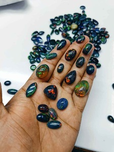 Véritable cabochon d'opale noire éthiopienne Welo brillant pierre d'opale noire de forme ovale pierre précieuse d'opale noire au prix de gros, - Product Image 5