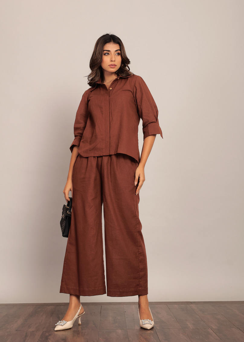 สีน้ำตาล