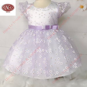 Maille florale avec manches courtes manches bouffantes robe à col rond pour les filles robe de soirée superposée au genou approvisionnement ODM - Product Image 6