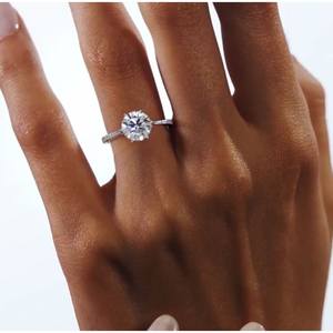 Bague en diamant taille ronde en or massif 10 carats bague de mariage en diamant cultivé en laboratoire bague de fiançailles en diamant coupe ronde pour respectueux de l'environnement - Product Image 4