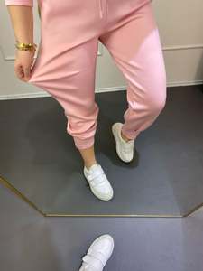 Collants en tricot interlock polyester/spandex 94/6, qualité d'usine, leggings, couleur grenade, tissu de vêtements de sport, Istanbul - Product Image 2