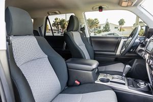 ใช้แล้ว LHD/RHD 2018 T O Y O T A 4Runner SR5 4X4พรีเมี่ยม - Product Image 4