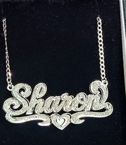 Collier avec nom en diamant Moissanite de forme ronde blanche - Product Image 1