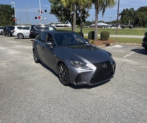 Offre exceptionnelle : Lexus IS 350 RWD d'occasion 2020 - Prêt à être expédié - Product Image 1