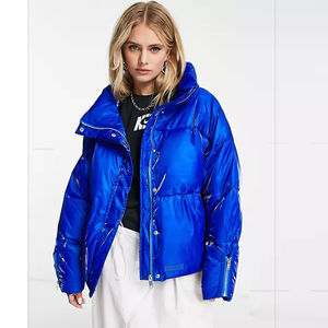 Chaqueta corta acolchada para mujer de último diseño, de alta calidad, con logotipo hecha a medida, chaqueta transpirable de talla grande con cremallera de invierno - Product Image 1