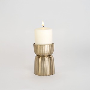 Maxery Bougeoirs modernes en laiton doré Décoration classique minimaliste pour la maison et le mariage pour Noël et l'anniversaire - Product Image 1