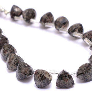 Cuarzo rutilado negro 8mm Facetado Trillón Briolette Cuentas Rutilo negro natural Piedras preciosas semipreciosas Triángulo 3D Cuentas sueltas - Product Image 5