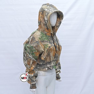 Custom Men Camo Print Recortada Sudadera con capucha Cordón Zip up Sudaderas con capucha Logotipo personalizado Sudaderas con capucha para hombres - Product Image 5