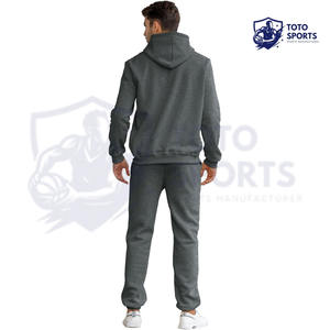 Ensemble de survêtement pour homme de haute qualité, confortable, fin, respirant, léger, avec logo personnalisé, design tendance, du meilleur fournisseur - Product Image 2