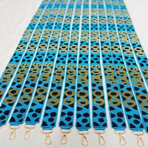 Sangle de sac à main en perles de Noël artisanale, style broderie, mode de Noël, perles de rocaille, sangle de sac brodée réglable - Product Image 3