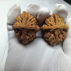 Decorazione per la Casa in Noce con Motivo Geometrico Fatto a Mano, Qualità da Collezione, Lussuosa con Motivo a Dorso di Drago e Lati Quadrati - Antistress Unico - Product Image 1