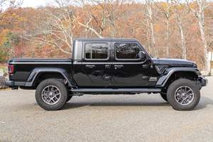 JEEP GLADIATOR OVERLAND 4X4 2022 USADO, Volante a la Izquierda/Derecha - Product Image 4