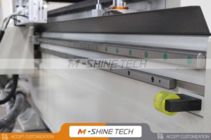 Routeur CNC automatique Jinan pour le travail du bois 1325, système LNC à onduleur de marque supérieure 7,5 kW, aspiration, usine chinoise M-Shine - Product Image 5