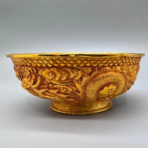 ชามโลหะสีทองดีไซน์เนอร์สไตล์วินเทจงานฝีมือสุดหรูเหมาะสำหรับตกแต่งบ้านแกนกลางและจัดแต่งทรงผมสำหรับงานอีเวนต์จากอินเดีย - Product Image 3