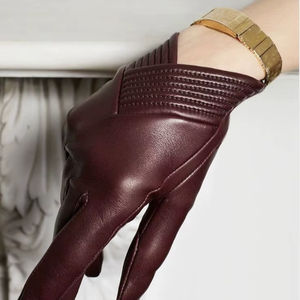 Gants en cuir les plus vendus Gants de style confortable de qualité supérieure pour hommes Gants de conduite souples d'extérieur parfaits pour les utilisations quotidiennes - Product Image 1