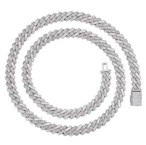 สร้อยคิวบันประดับเพชรโมอิสซาไนต์ทรงบาแกตต์เจียระไนแบบเต็มเม็ด ระดับความใส VVS พร้อมจี้และชาร์มสแตนเลสแท้ 925 - Product Image 1