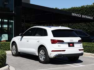 Audi Q5 quattro Premium S Line 45 TFSI Plus 2023 Usado en Excelentes Condiciones, Sin Accidentes, Volante a la Izquierda/Derecha - Product Image 5