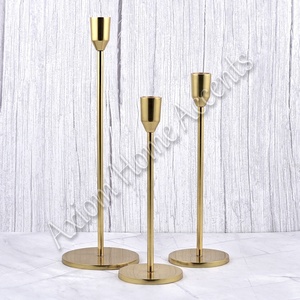 Échantillon gratuit Bougeoir en métal de luxe moderne design gratuit Pot de bougie personnalisé Bocaux électrolytiques de luxe pour la fabrication de bougies - Product Image 1