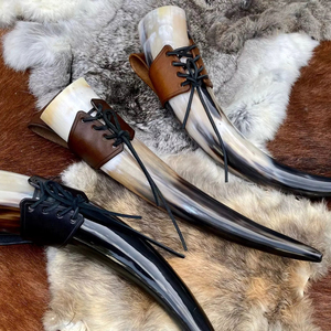Corne à boire naturelle Viking de haute qualité polie écologique en corne de buffle Design animal - Product Image 1