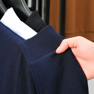 เสื้อโปโลแขนยาวผ้าฝ้ายผู้ชายติดกระดุมกันรอยยับแบบทึบ - Product Image 5