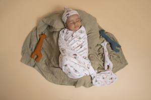 Premium Quality 100% Cotton Animal Printed Baby <b>Swaddling</b> <b>Wrap</b> GOTS and Oekotex Certified Multifunctional Design - Product Image 6