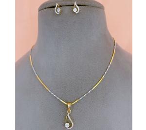 ชุดจี้ทองเหลืองชุบทองพร้อมต่างหูประดับเพชรซิร์คอนสำหรับงานแต่งงานของผู้หญิง - Product Image 1