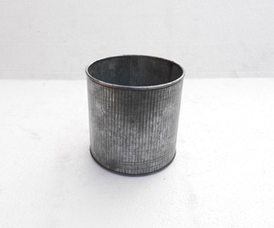 Juego de decoración del hogar de tres macetas de jardín de estaño galvanizado, diseño múltiple, venta al por mayor, maceta de jarrón de Metal única y atractiva - Product Image 4