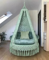 Balançoire suspendue en macramé faite à la main pour Boho intérieur extérieur salle de jeux Patio confortable chaise élégante et durable