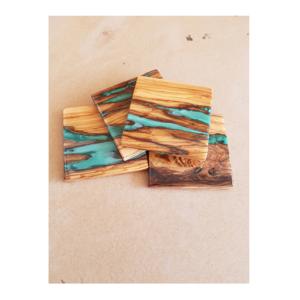 ถาดรองแก้วทำด้วยมือทำจากไม้และเรซินสำหรับโรงแรมลายไม้ธรรมชาติหลากสีสำหรับบ้านและโรงแรม - Product Image 4