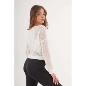 Blusa Blanca de Punto con Cuello Ancho, Estilo Casual, Colección al por Mayor - Product Image 5