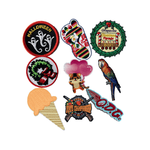 Parche de Tela Bordado Personalizado con Adhesivo para Coser o Planchar en la Ropa - Product Image 3