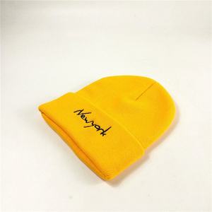 หมวกไหมพรมถักลายปักมือคุณภาพสูง ปี 2026  พร้อมโลโก้สั่งทำพิเศษ  ลายตัวอักษรคุณภาพสูง  แบบแจ็คการ์ด - Product Image 4